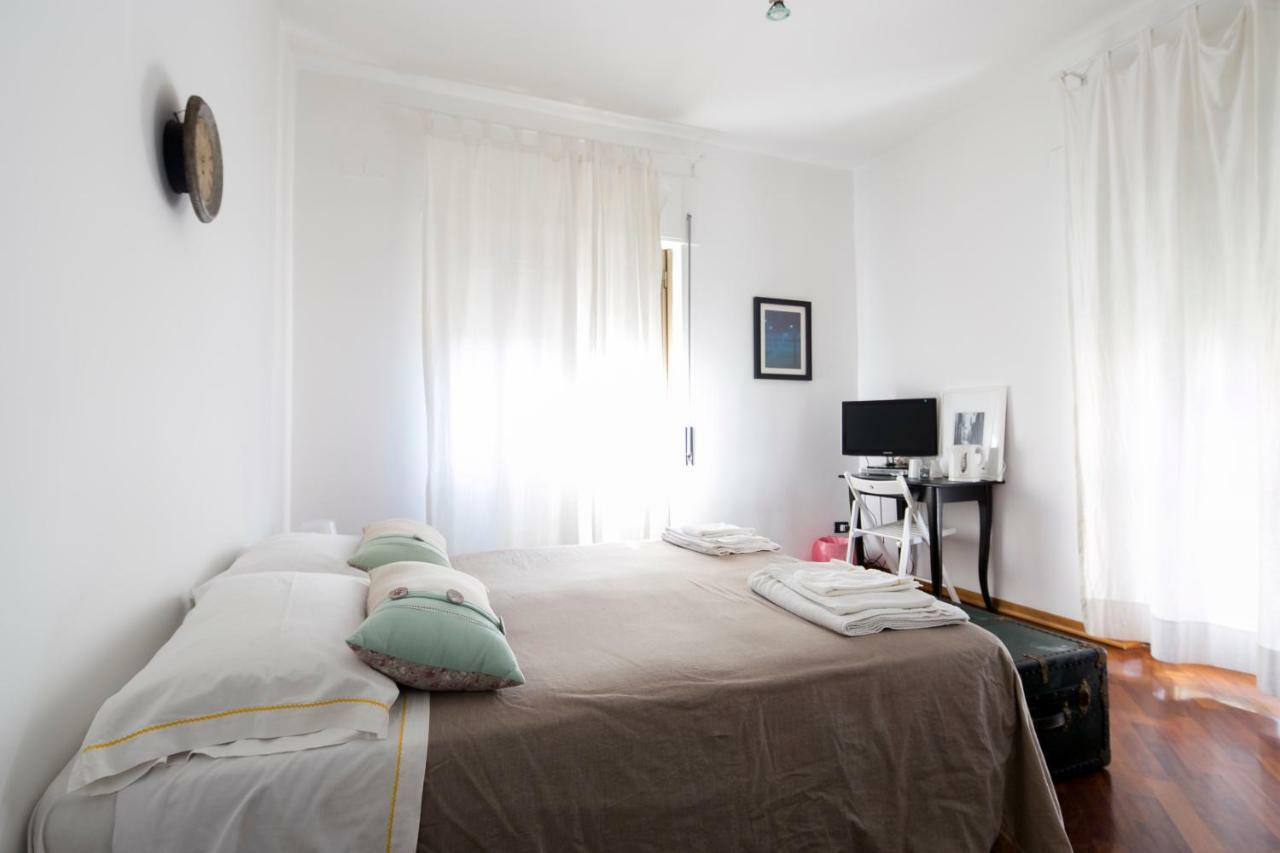 I Quattro Gattoni Hotel Napoli Bagian luar foto